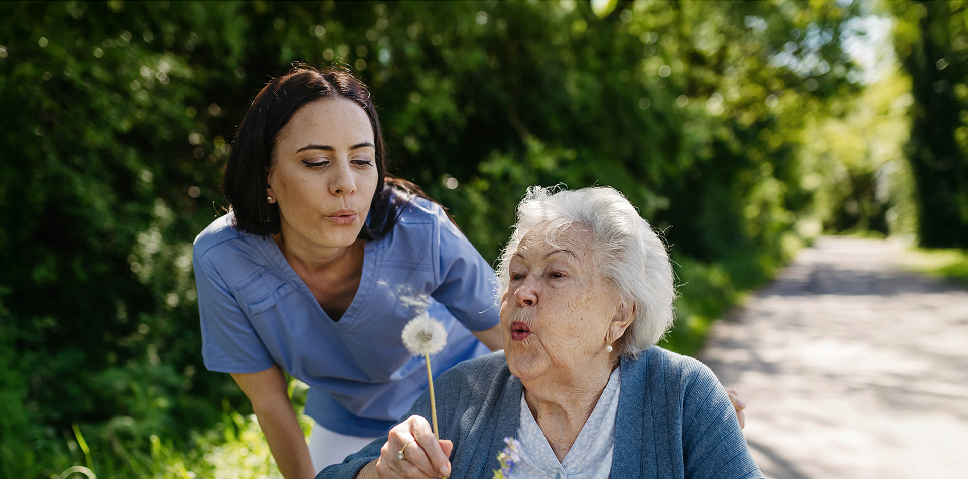 Old Age Homes vs. Assisted Living: Choosing the Right Kind of Care for Your Parents in India